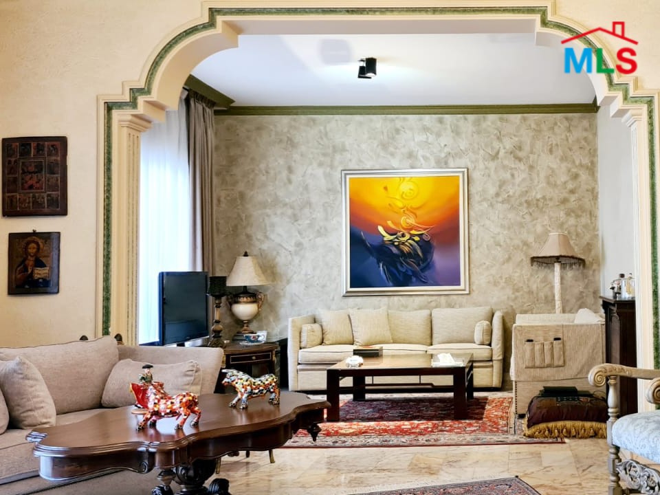 Spacious Apartment For Sale in Achrafieh, Carré D'or