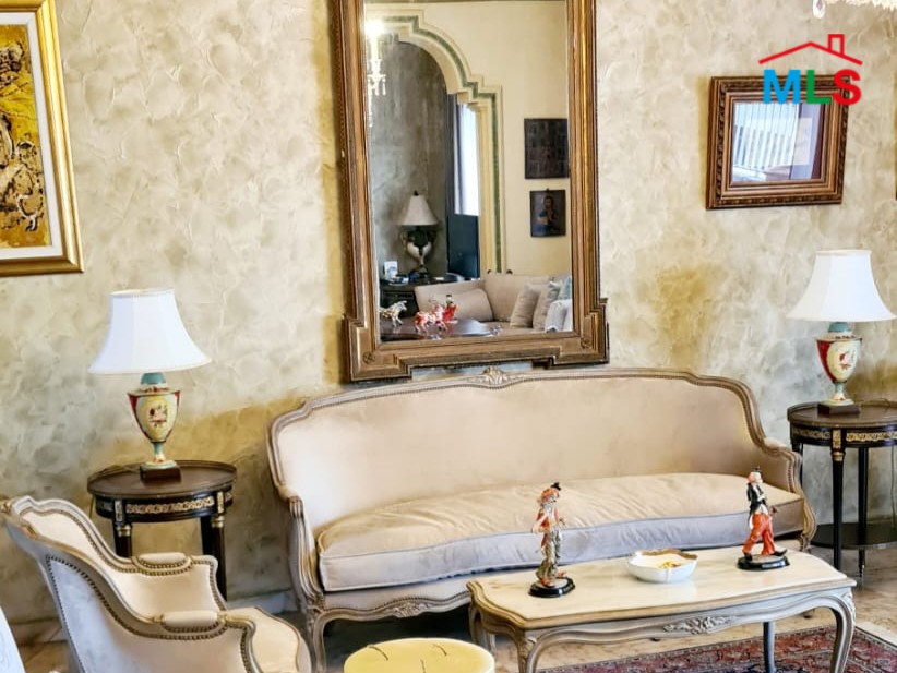 Spacious Apartment For Sale in Achrafieh, Carré D'or