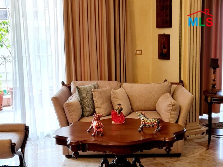 Spacious Apartment For Sale in Achrafieh, Carré D'or