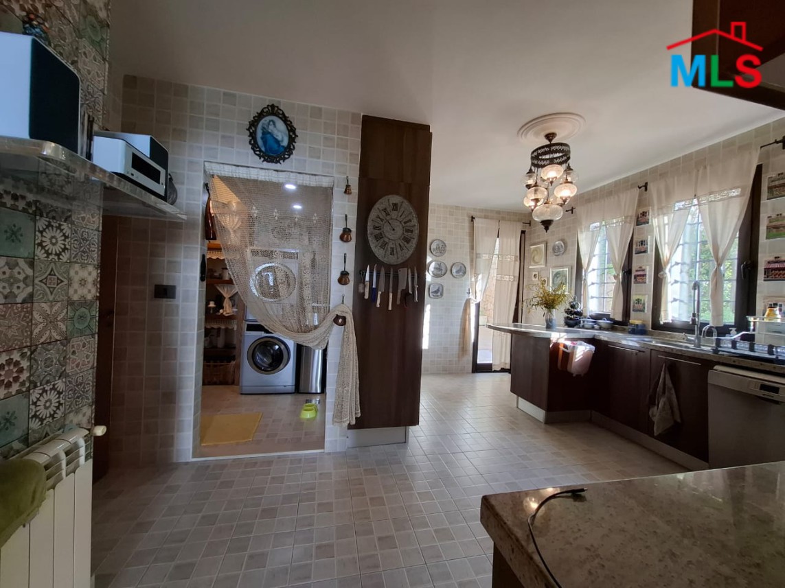 Lovely Apartment with Terrace & Seaview For Sale in Ghosta