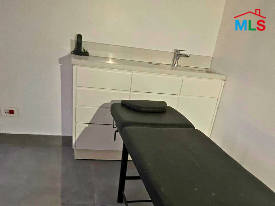 60 SQM Office For Sale in a Business building in Spears, Ras Beirut