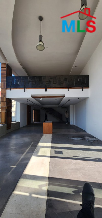 Shop With Terrace For Sale in Sin El Fil