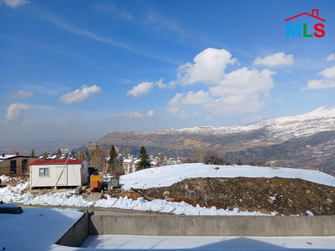 137 SQM Chalet For Sale In Zaarour Prime Location