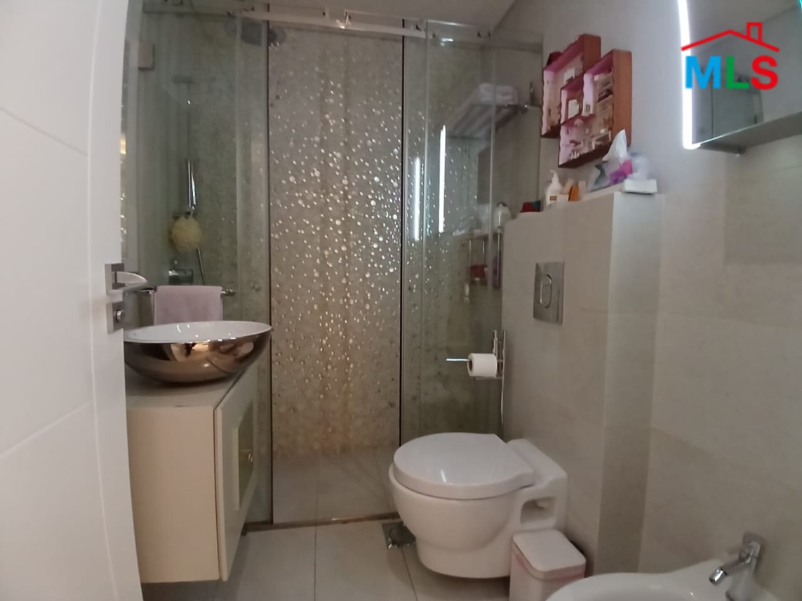 Furnished Decorated Apartment With High-End Finishing For Sale in Mtayleb
