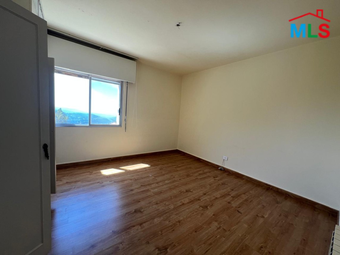 Villa For Sale In A Prime Location in Chalimar, Baabdat