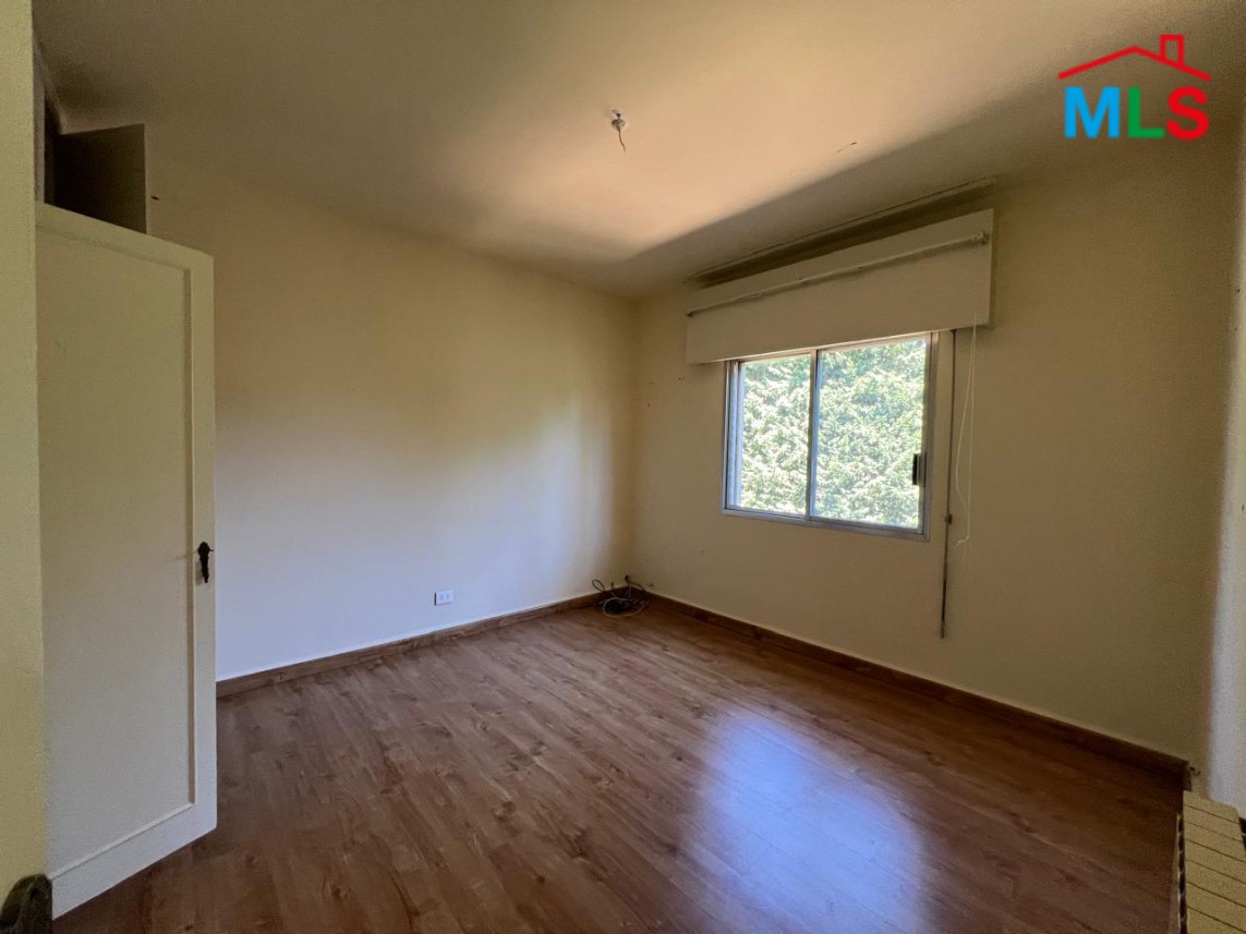 Villa For Sale In A Prime Location in Chalimar, Baabdat