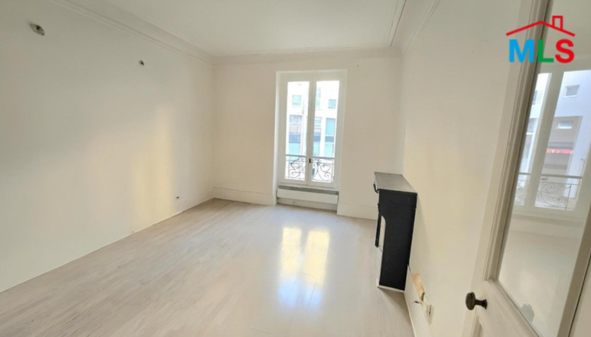 STUDIO FOR SALE l MAISON DE LA RADIO I PARIS 16ème l FRANCE- 30m2