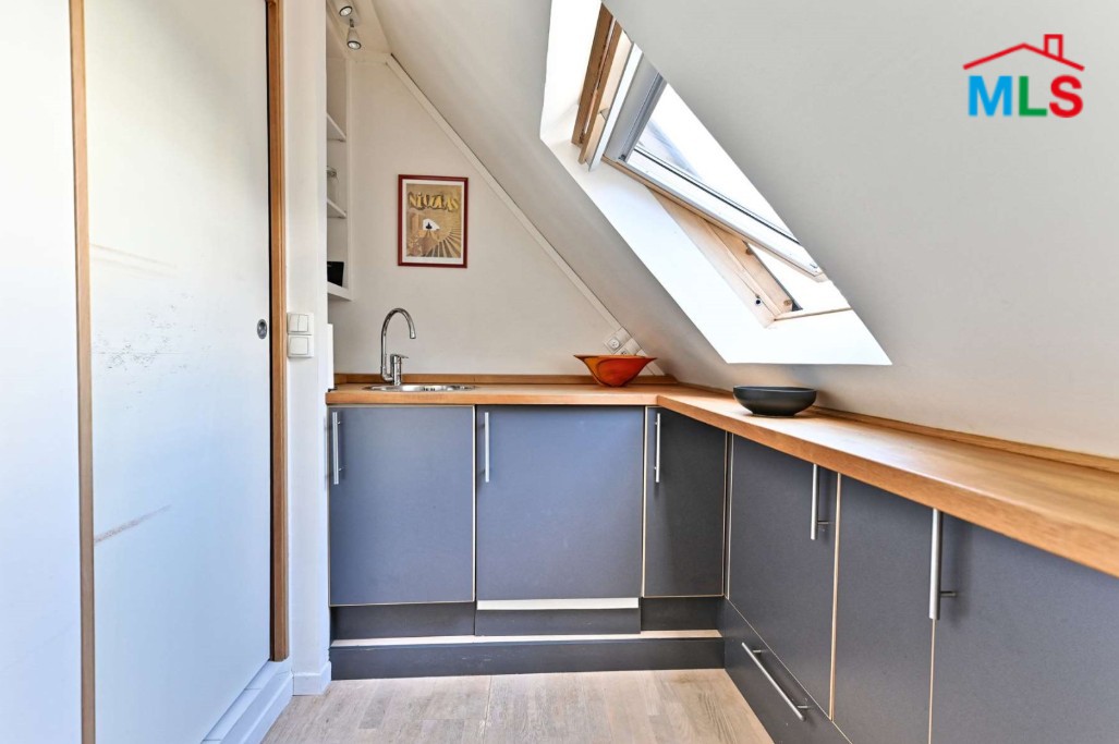 STUDIO FOR SALE l CHAILLOT I PARIS 16ème l FRANCE- 19m2