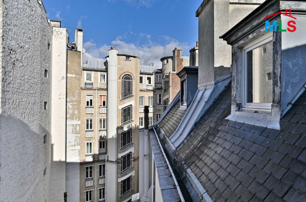 STUDIO FOR SALE l CHAILLOT I PARIS 16ème l FRANCE- 19m2