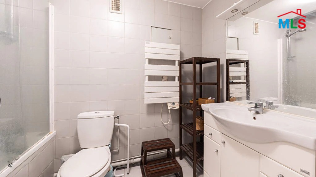 STUDIO FOR SALE l Ave. VICTOR HUGO I PARIS 16ème l FRANCE- 31m2