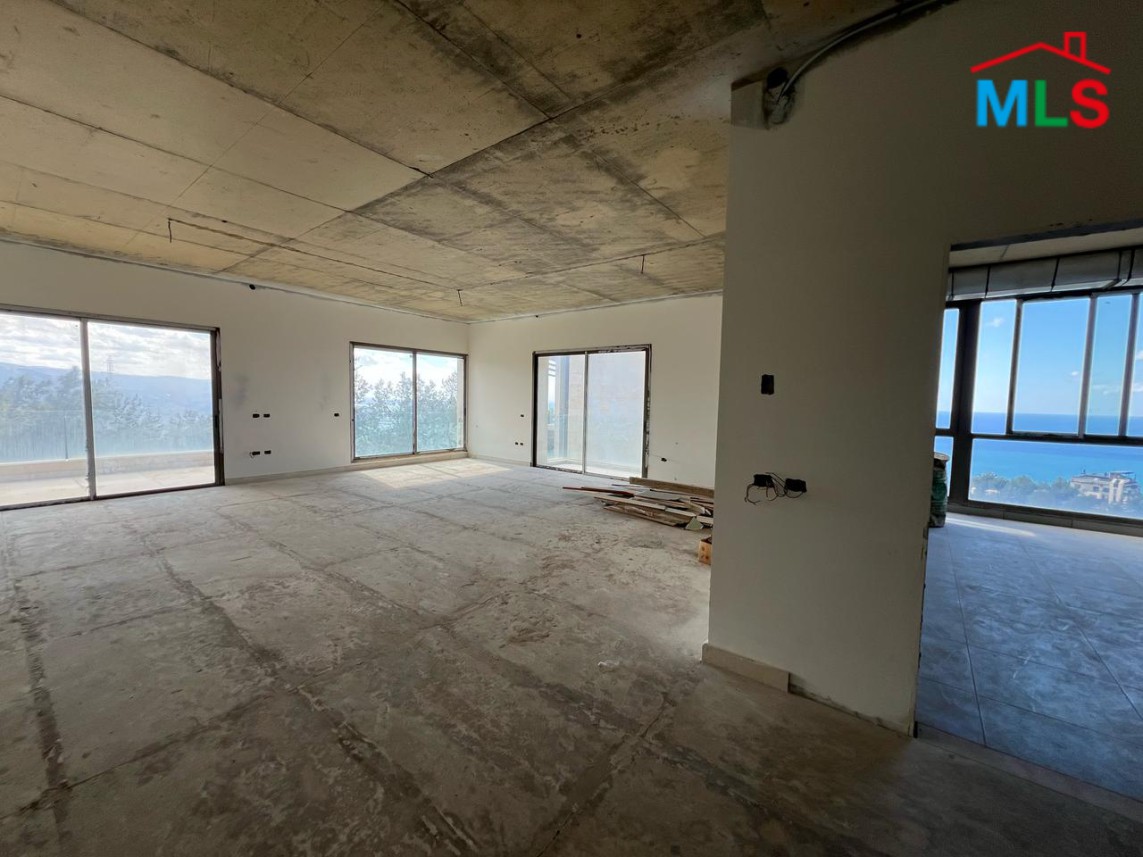260 SQM Apartment For Sale in Adma