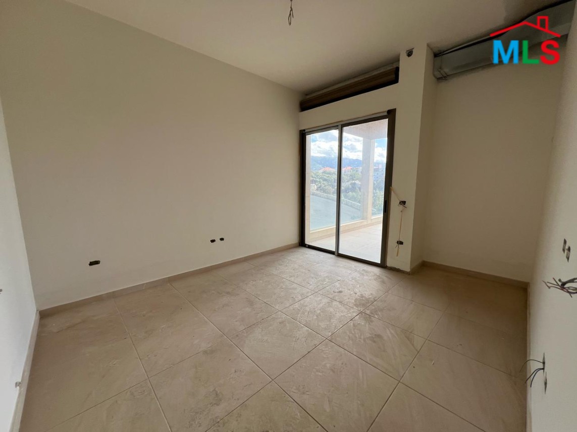 260 SQM Apartment For Sale in Adma