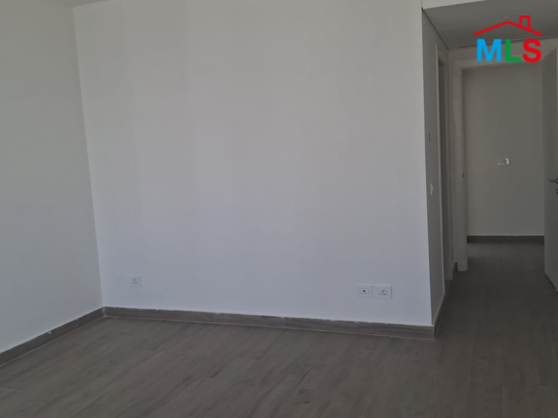 Brand New 500 SQM Apartment For Sale in Ain El Mreisseh