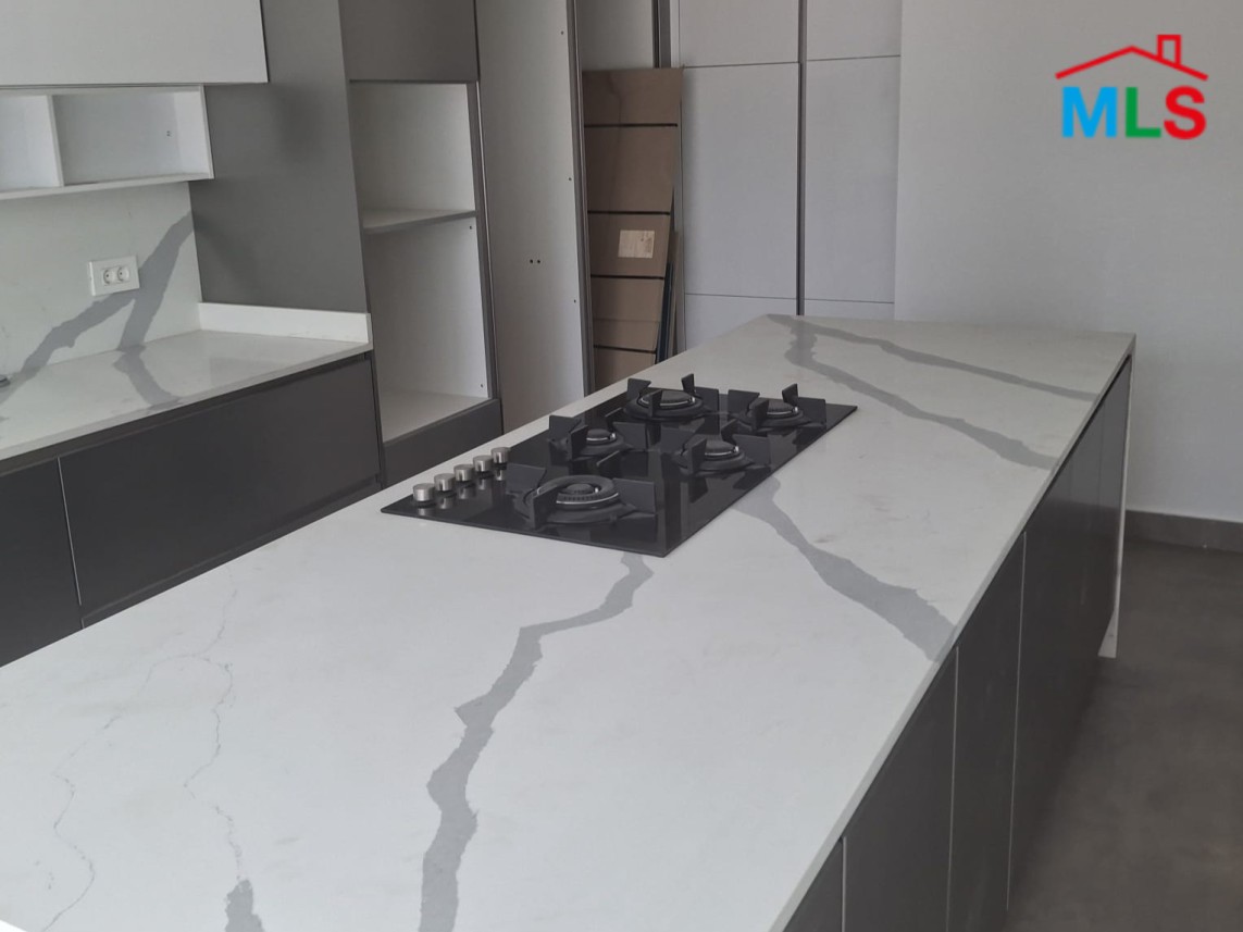 Brand New 420 SQM Apartment For Sale in Ain El Mreisseh
