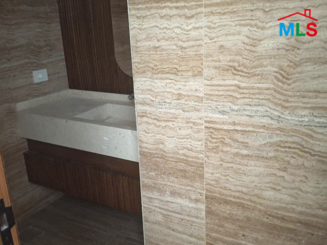 Brand New 420 SQM Apartment For Sale in Ain El Mreisseh