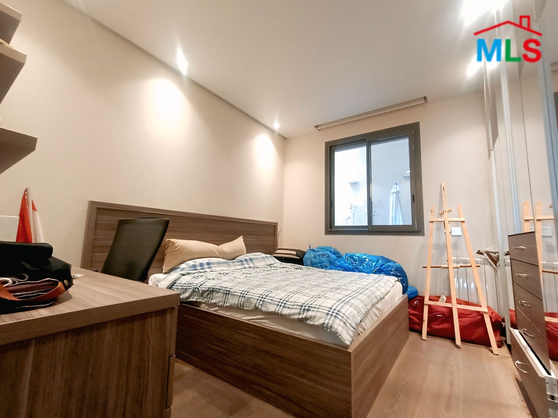 Luxurious Apartment in High-End Building For Sale in Achrafieh, Sioufi