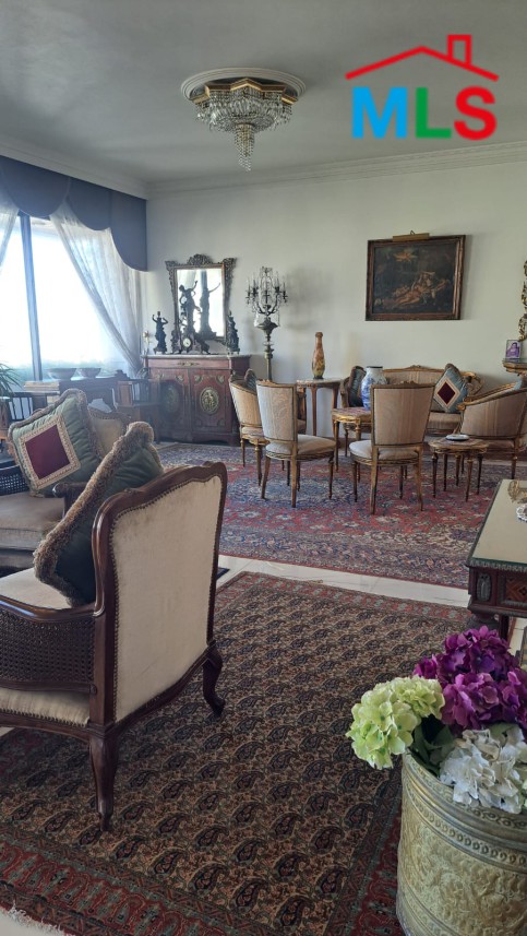 Spacious Apartment With Terrace For Sale in Bliss