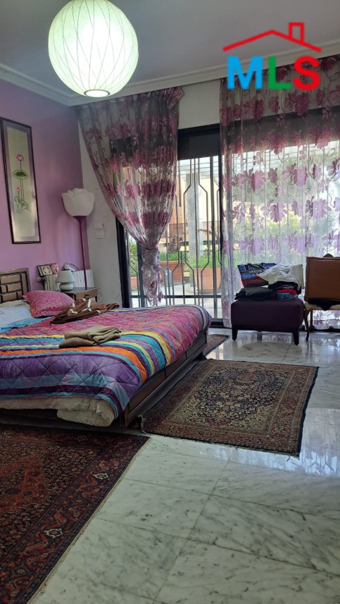 Spacious Apartment With Terrace For Sale in Bliss