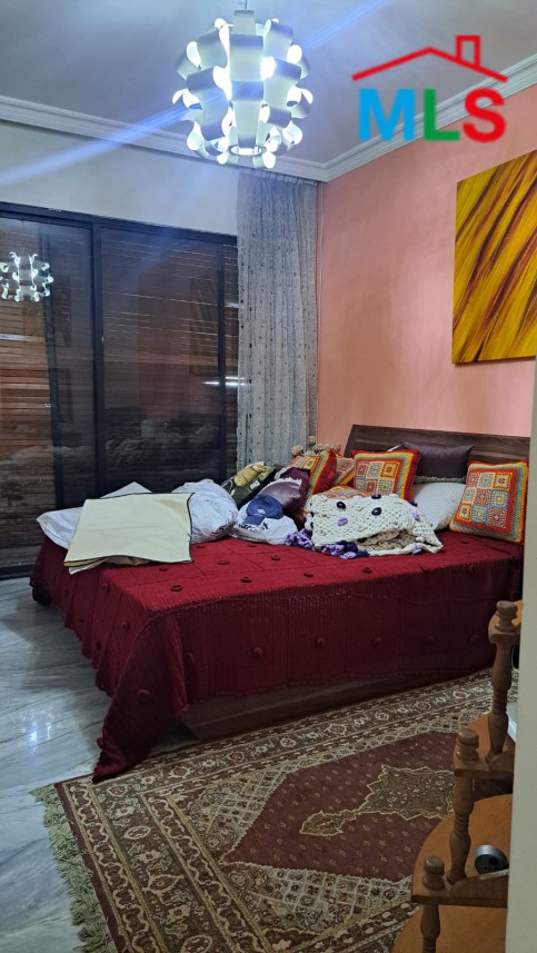 Spacious Apartment With Terrace For Sale in Bliss
