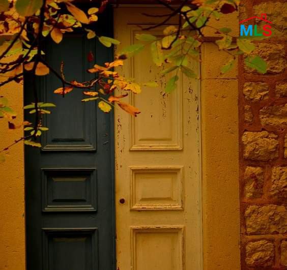 Traditional Old House with Land For Sale in Beit Chabeb
