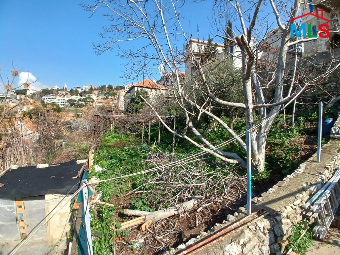 Traditional Old House with Land For Sale in Beit Chabeb