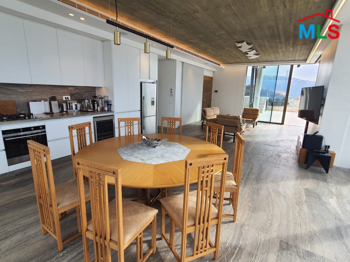 Fully-Furnished & Decorated Penthouse with a Private Pool For Sale in Adma