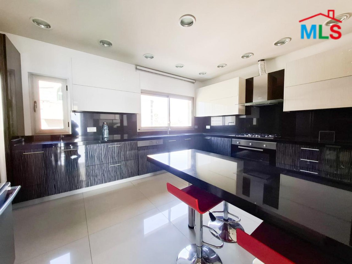 Luxurious Spacious Apartment With Panoramic Sea View For Sale in Tabarja