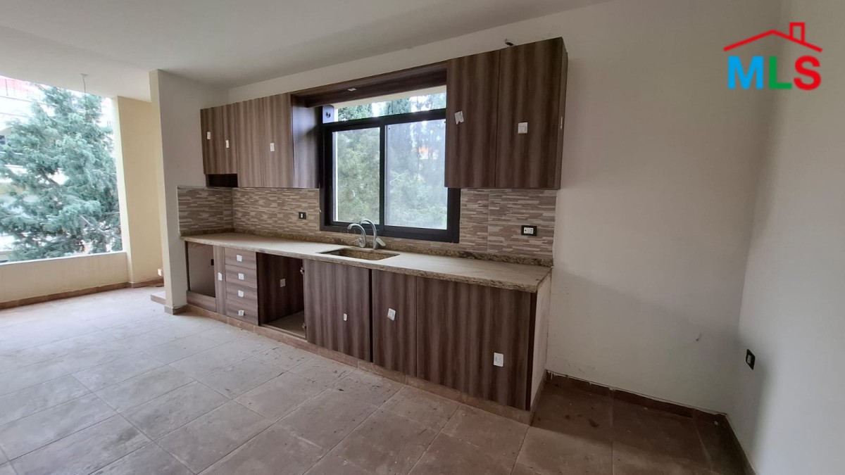 3-Bedroom Brand New Apartment For Sale in Aamchit