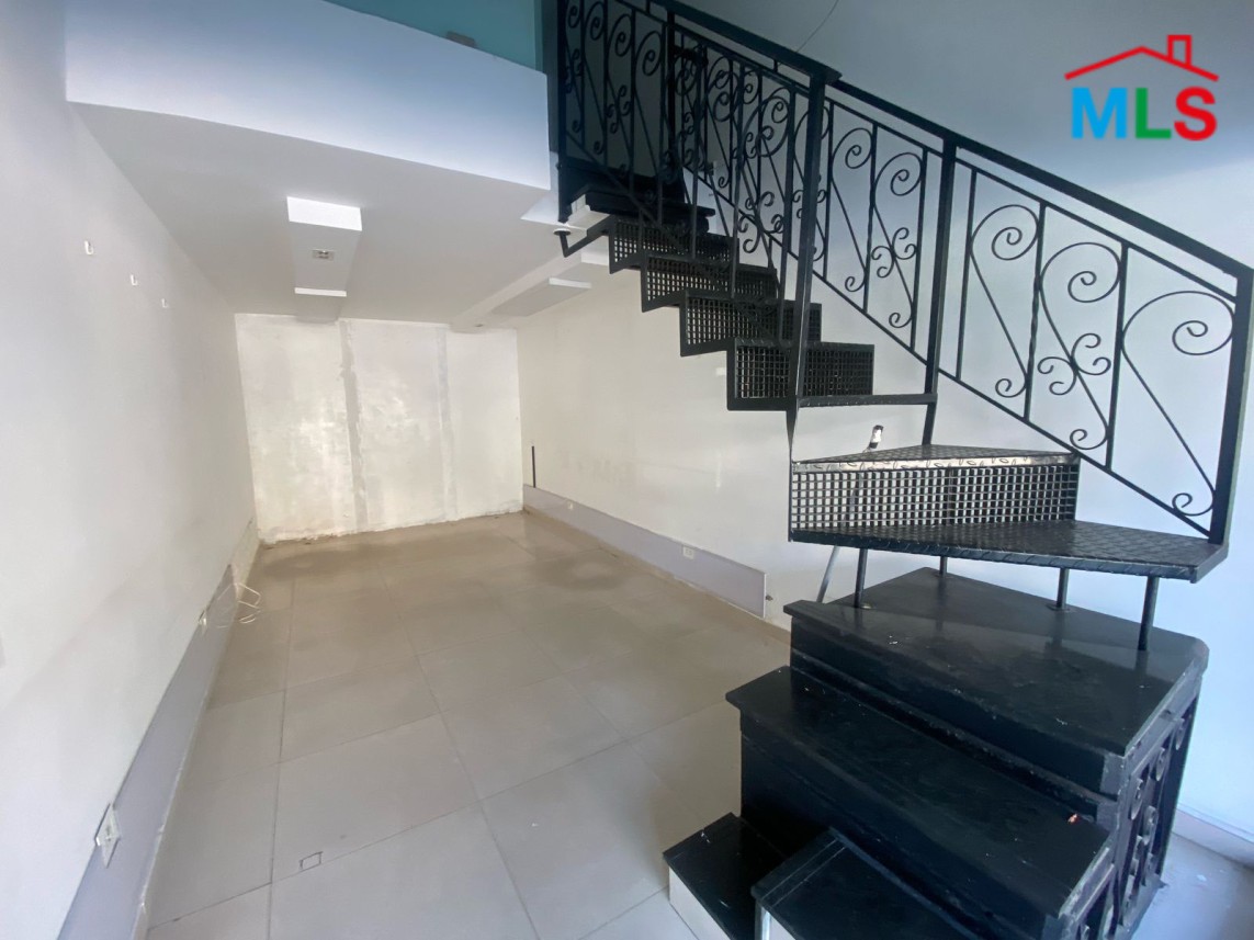 35 SQM Shop For Sale in Antelias