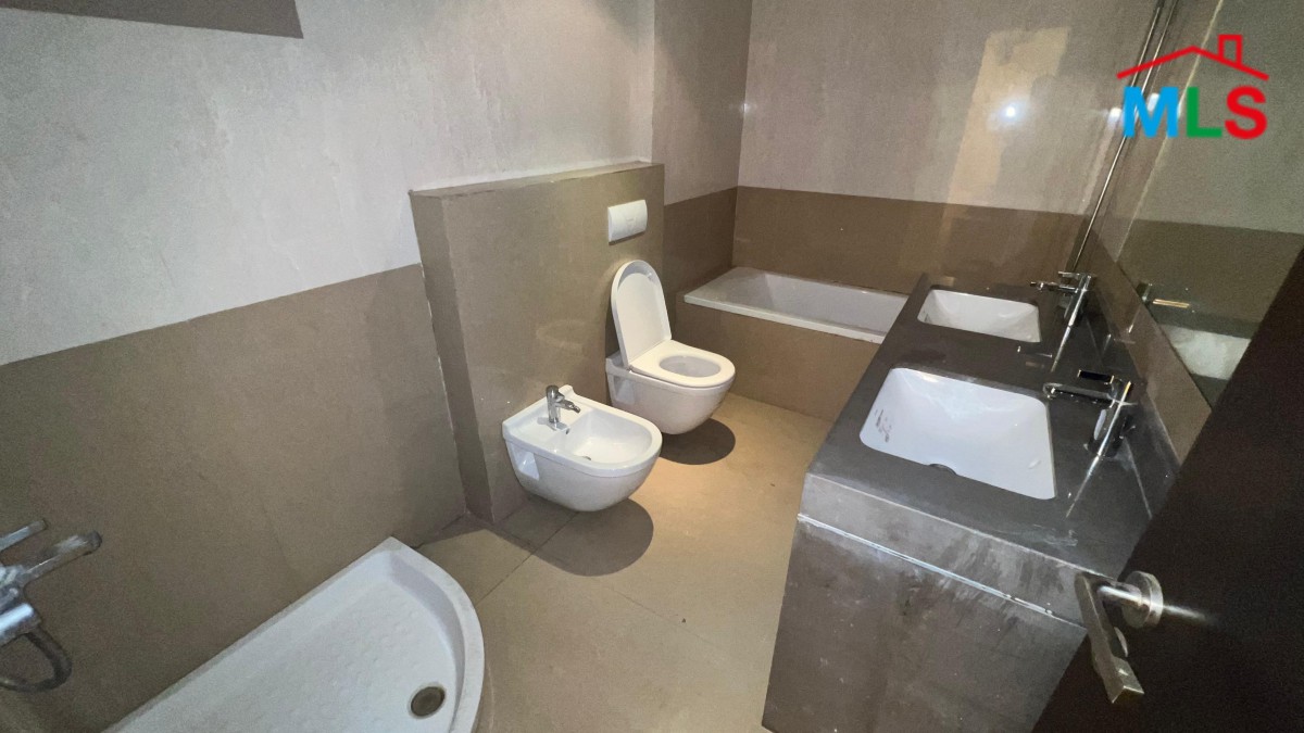 Decorated Apartment With Seaview For Sale in Tallet Al Khayat