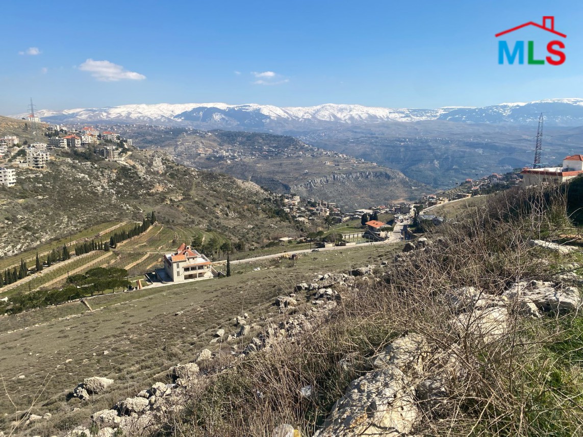 Land For Sale in Bhamdoun With A Nice View