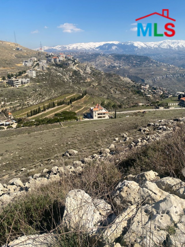 Land For Sale in Bhamdoun With A Nice View