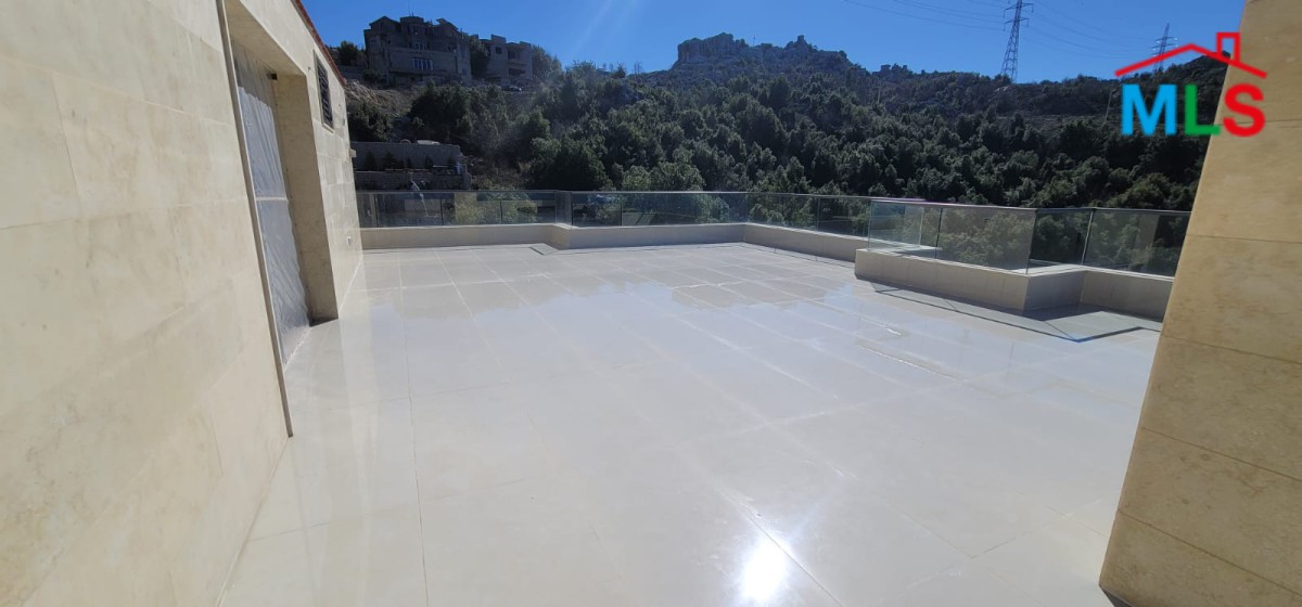 Brand New Spacious Roof Apartment For Sale in Achkout