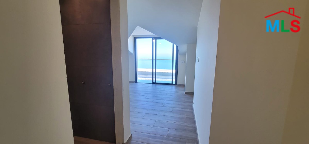 Brand New Spacious Roof Apartment For Sale in Achkout
