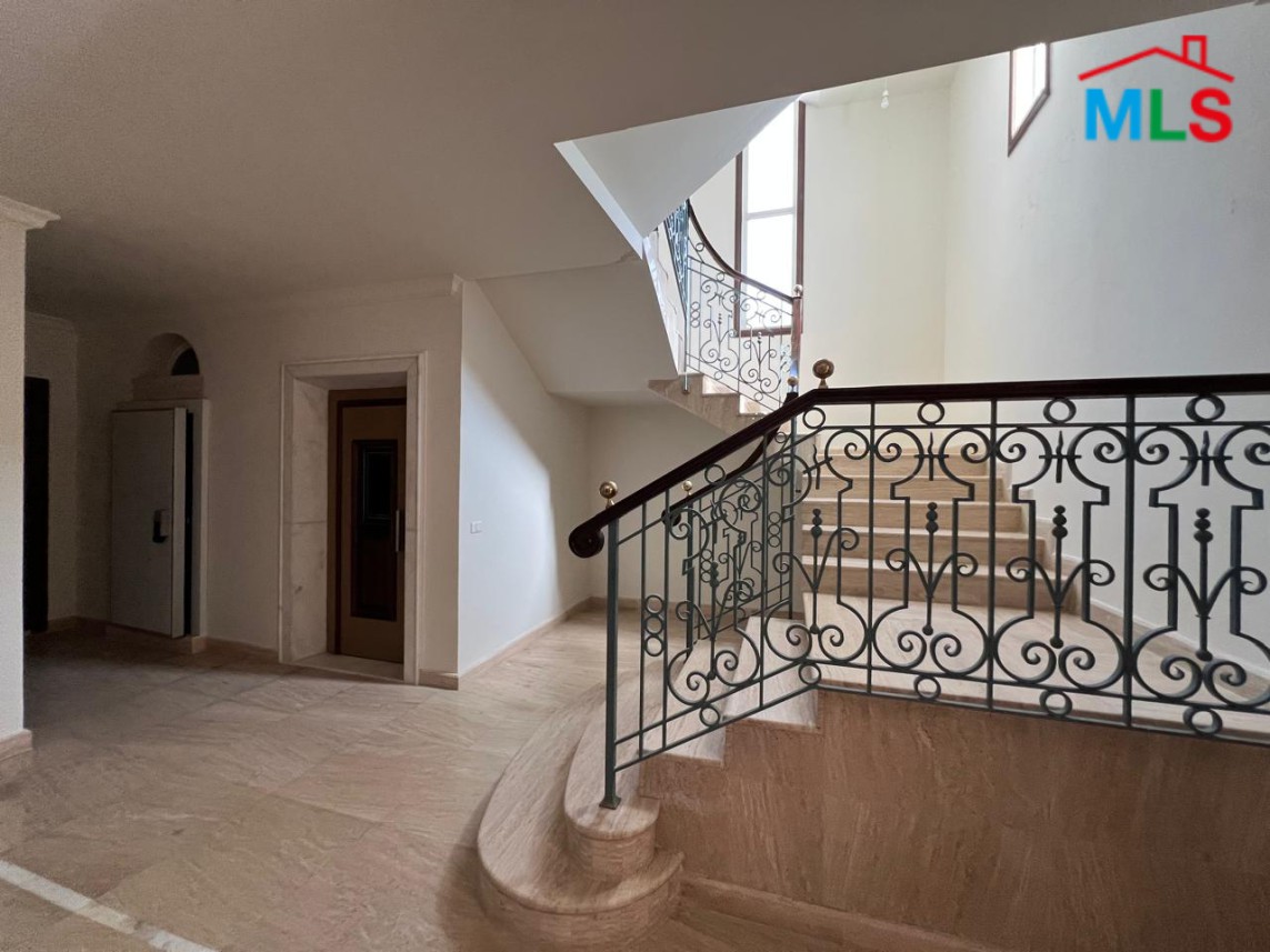 Semi-Furnished Amazing Villa With Pool For Sale in Fatqa