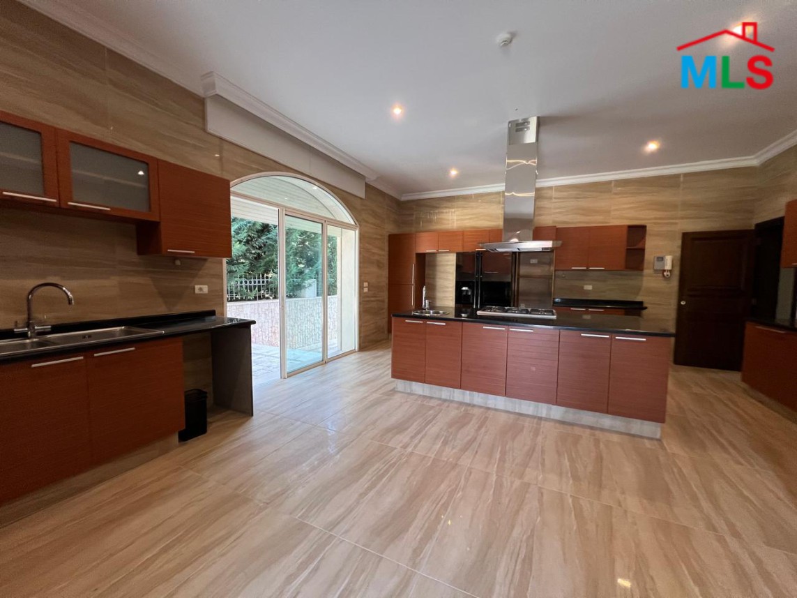 Semi-Furnished Amazing Villa With Pool For Sale in Fatqa