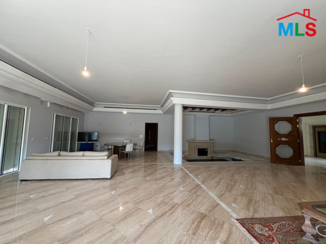 Semi-Furnished Amazing Villa With Pool For Sale in Fatqa