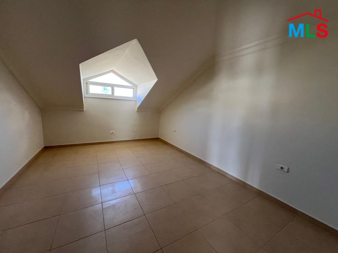 Semi-Furnished Amazing Villa With Pool For Sale in Fatqa