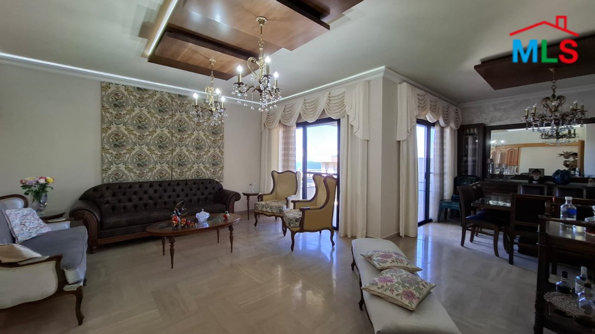 Spacious Apartment With Seaview For Sale in Aamchit