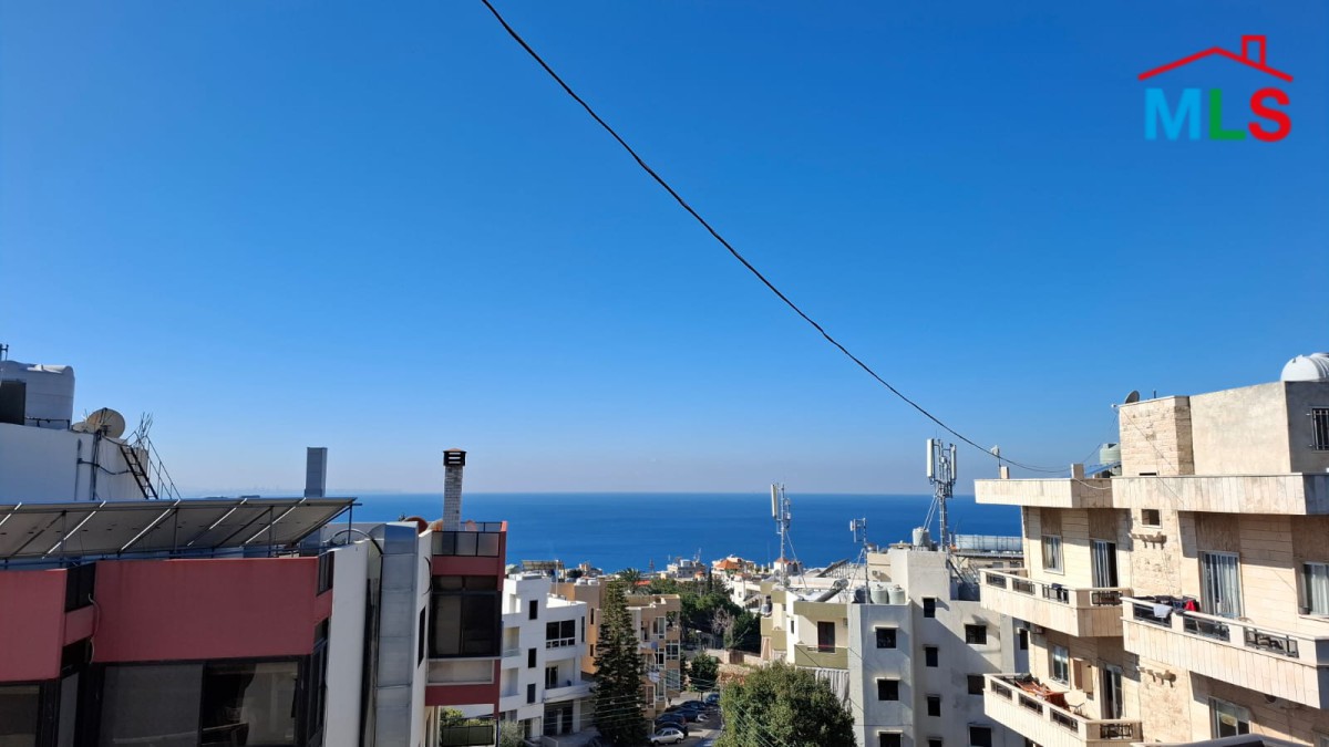 Spacious Apartment With Seaview For Sale in Aamchit