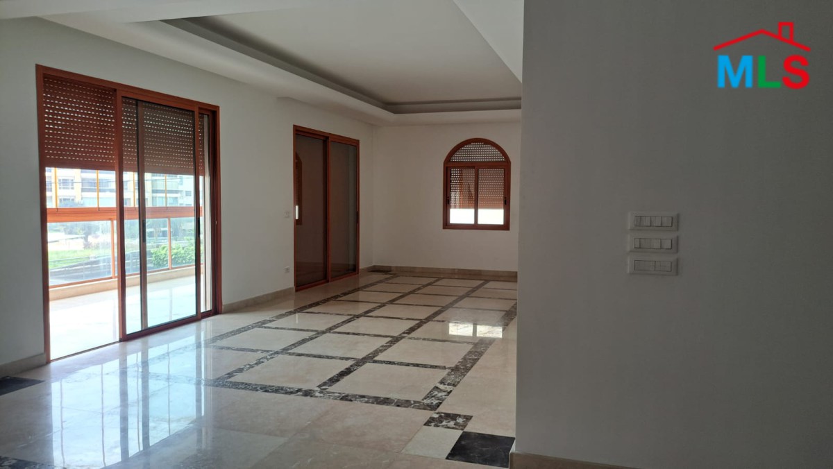 Spacious Apartment For Sale in Jnah