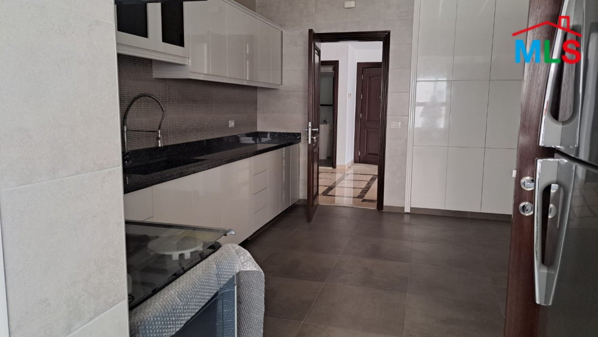 Spacious Apartment For Sale in Jnah