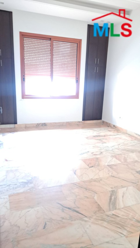 Spacious Apartment For Sale in Jnah