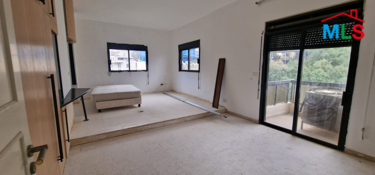 Spacious Apartment For Sale in Adma