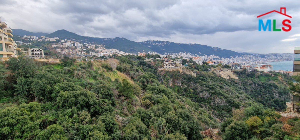 Spacious Apartment For Sale in Adma