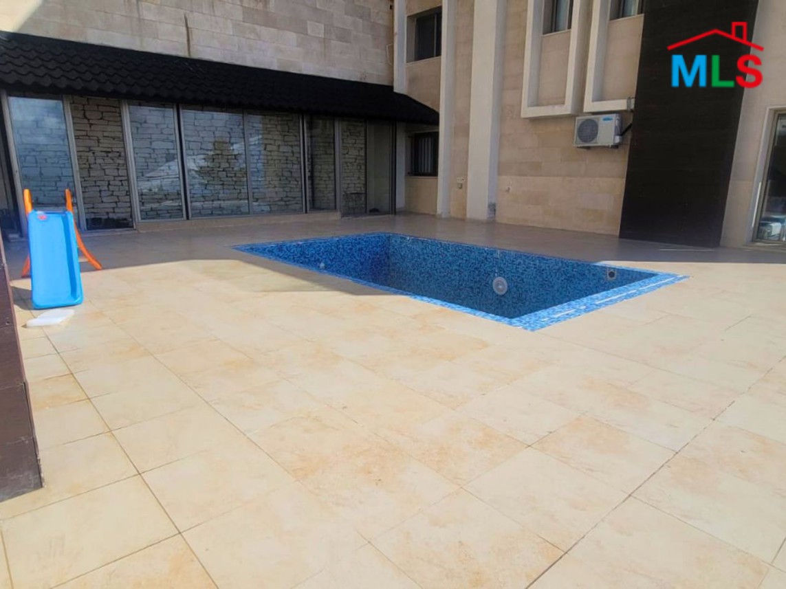 Furnished Decorated High-End Chalet With Garden For Sale in Tilal Fakra
