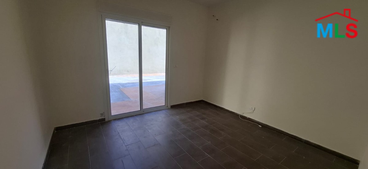 Spacious Apartment With Terrace For Sale in Qannabet Broumana