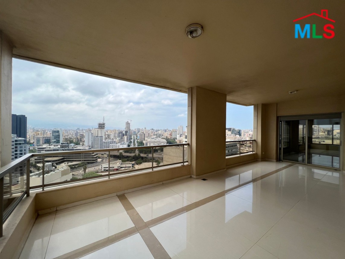 4-Bedroom Spacious Apartment For Sale in Achrafieh
