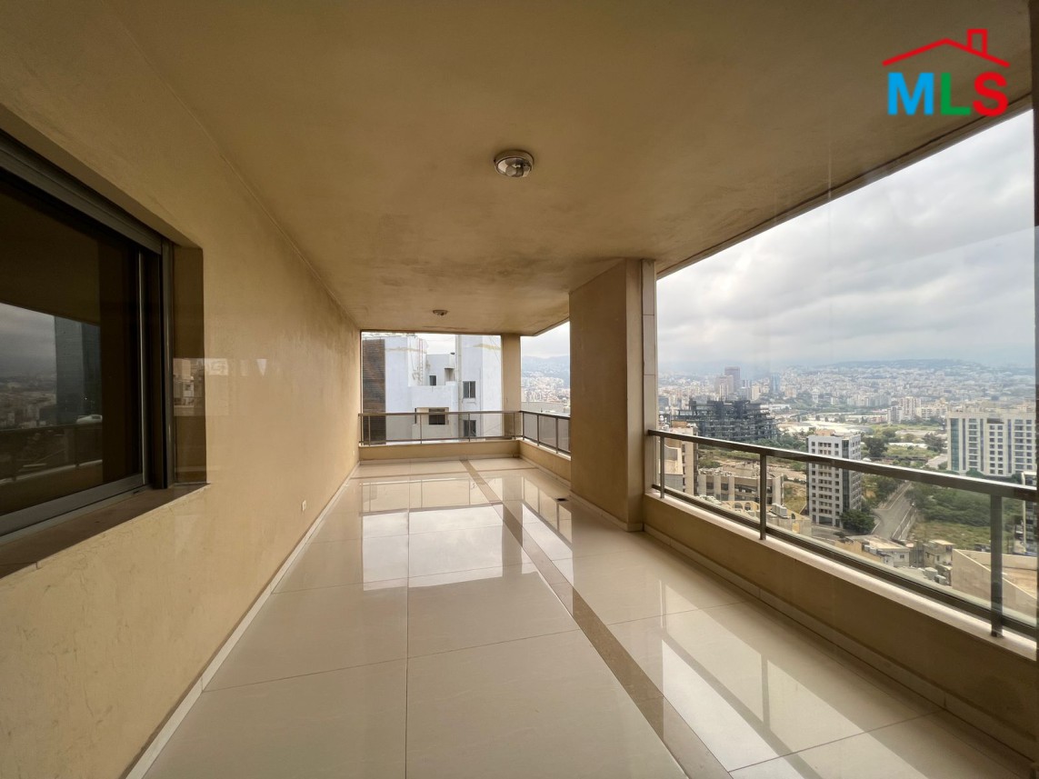 4-Bedroom Spacious Apartment For Sale in Achrafieh