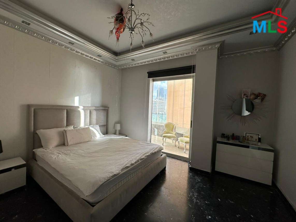 Luxurious Apartment With High-End Finishing For Sale in Rawche